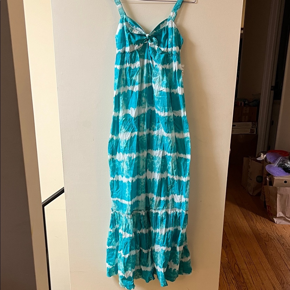 NWOT Blue and White Tie-Dye Maxi Dress